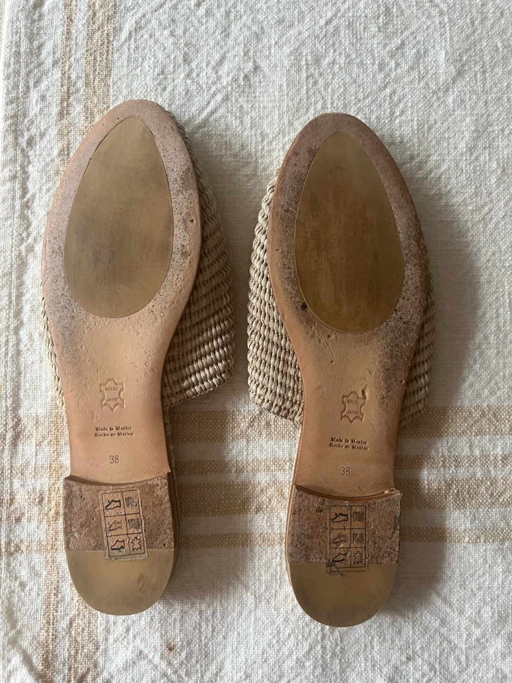Jenni Kayne Tan Raffia Woven Mule Slides - Women's Casual Slip-Ons - Picture 3 of 3